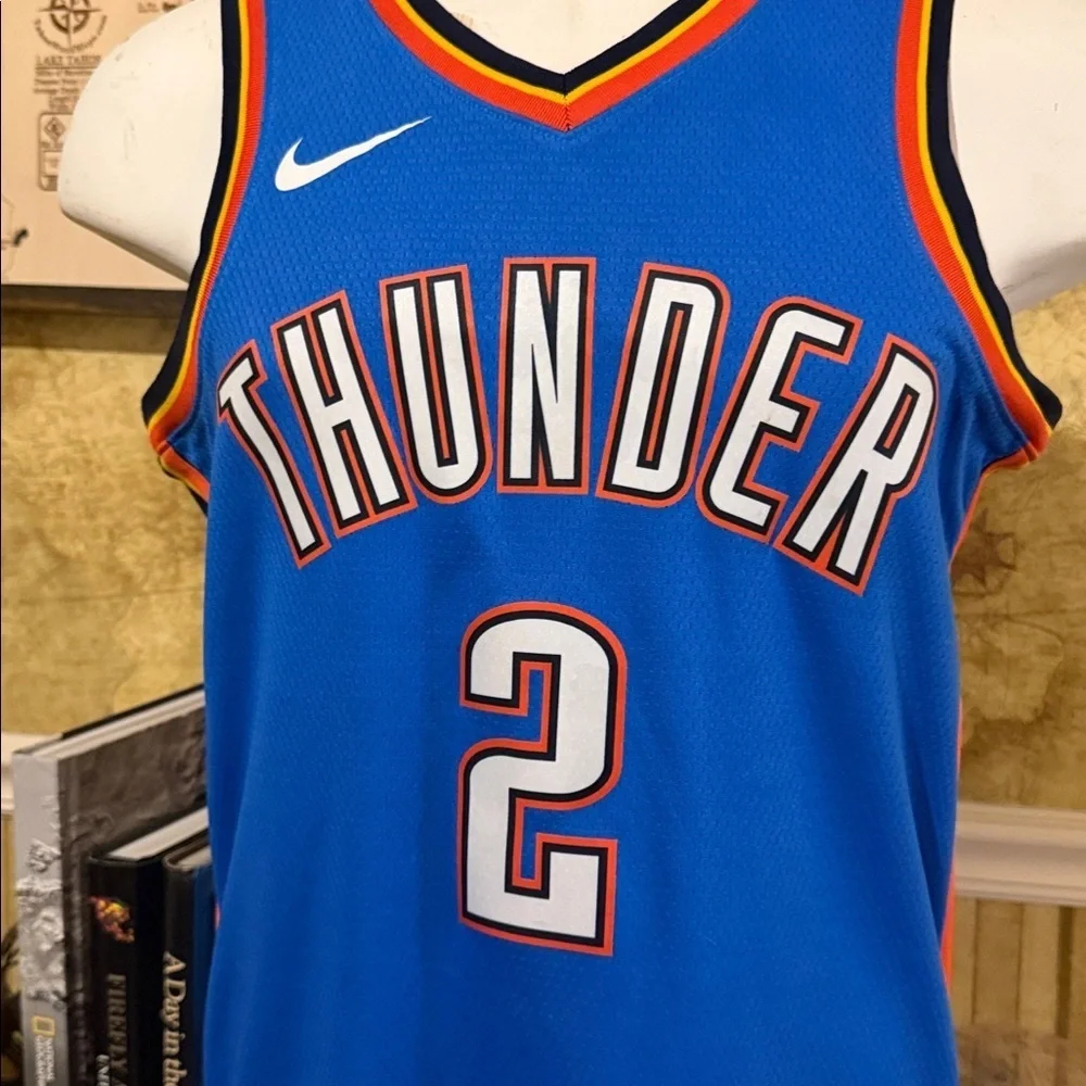 Nike Oklahoma City Thunder Jersey  2 Shai Gilgeous Alexander. Men’s Medium NBA